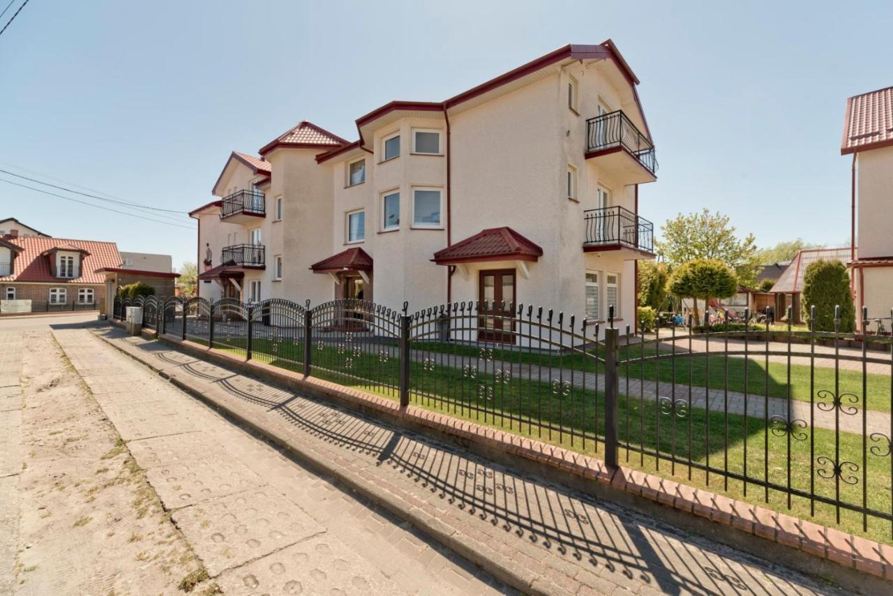 Pokoje Goscinne Matiz Karwia Exterior foto